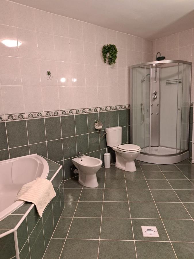 Villa Csilla Elegant House Erd Eksteriør bilde