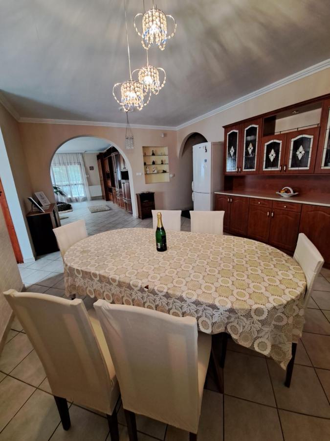 Villa Csilla Elegant House Erd Eksteriør bilde